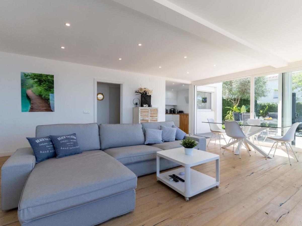 Holiday home Pitagoras By Interhome *